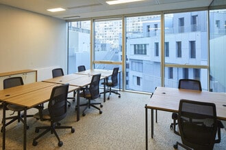 Coworking Space in Paris for lease Interior Photo- Image 1 of 17