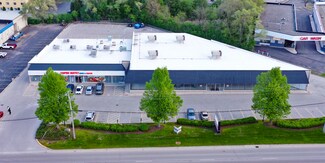 Plus de détails pour 401-421 Townline Rd, Mundelein, IL - Commerce de détail à louer