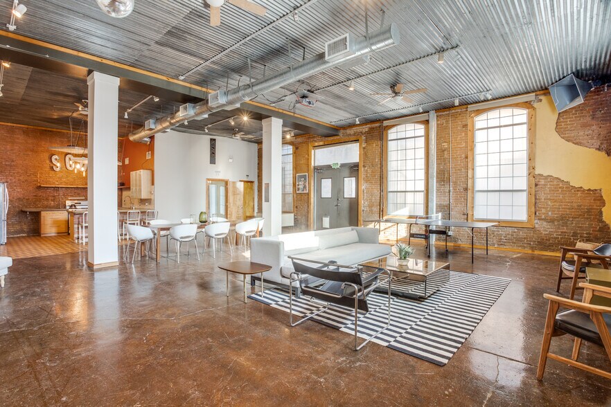 4312 Elm St, Dallas, TX à louer - Photo du bâtiment - Image 3 de 14