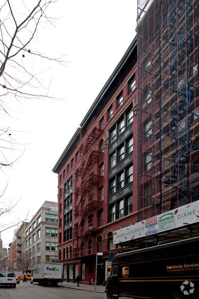 127-129 Prince St, New York, NY for sale - Building Photo - Image 2 of 6