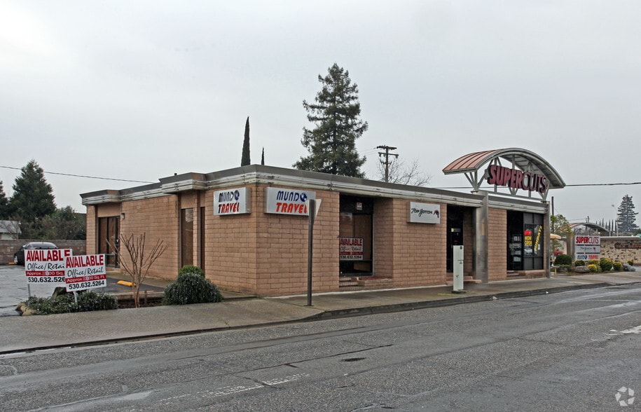 402 Colusa Ave, Yuba City, CA for lease - Primary Photo - Image 1 of 4