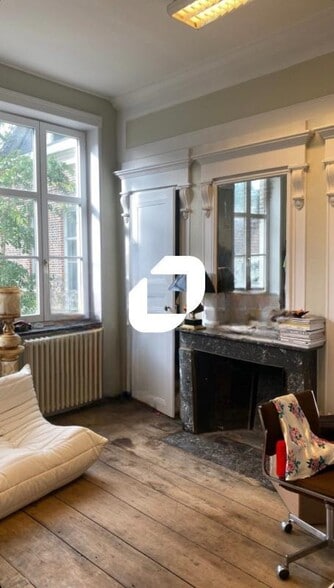 Office in Lille for lease - Building Photo - Image 2 of 14