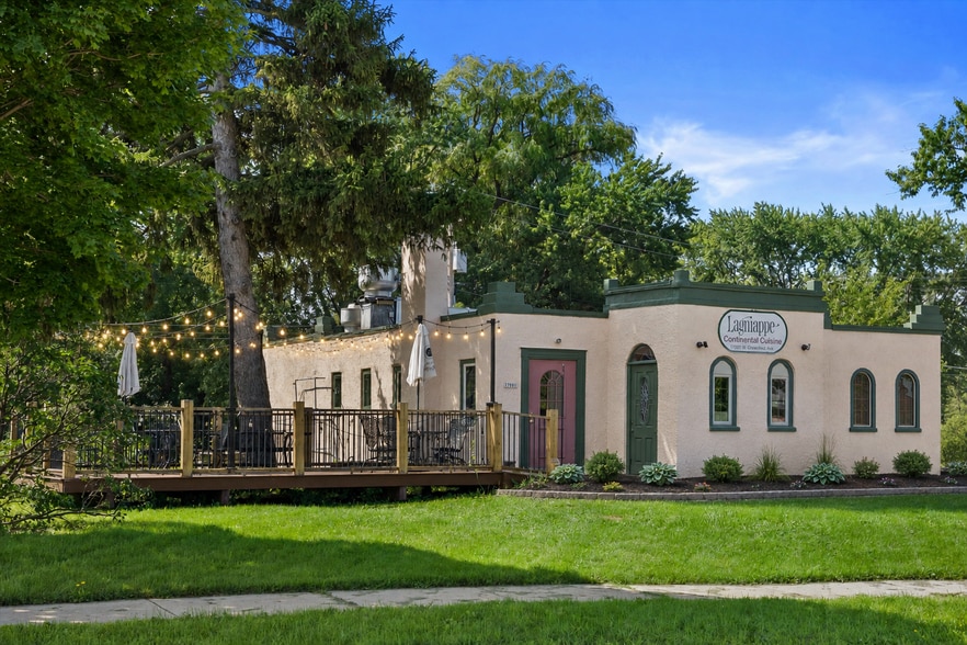 17001 W Greenfield Ave, New Berlin, WI for sale - Building Photo - Image 3 of 30