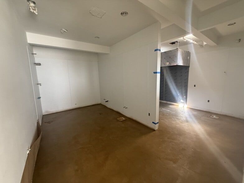 1612 Centinela Ave, Inglewood, CA for sale - Building Photo - Image 3 of 11