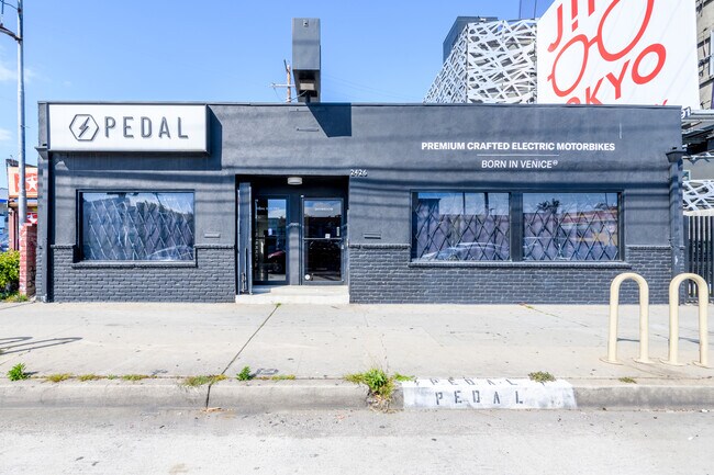 Plus de détails pour 2426 Lincoln Blvd, Venice, CA - Bureau à vendre