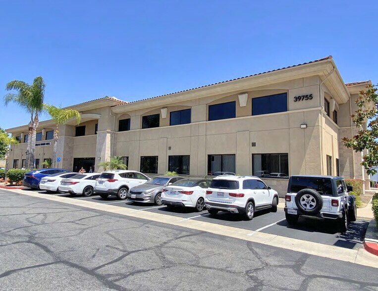 39755 Date St, Murrieta, CA à vendre - Photo principale - Image 2 de 13