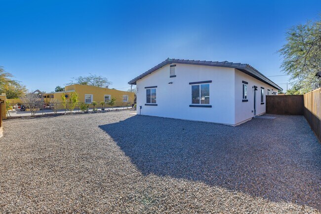Plus de détails pour 3044 N Estrella Ave, Tucson, AZ - Multi-résidentiel à vendre