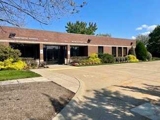 More details for 7660-7670 Tyler Blvd, Mentor, OH - Office for Lease
