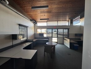19400 Frontage Rd, Acampo, CA for lease Interior Photo- Image 2 of 10