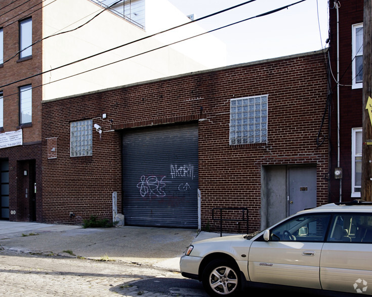 158 Beard St, Brooklyn, NY for sale - Primary Photo - Image 1 of 1