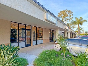 2263 Las Positas Rd, Santa Barbara, CA à louer Photo du bâtiment- Image 1 de 12