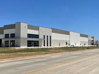 Plus de détails pour 17654 Ben E Keith Way, Selma, TX - Industriel à louer