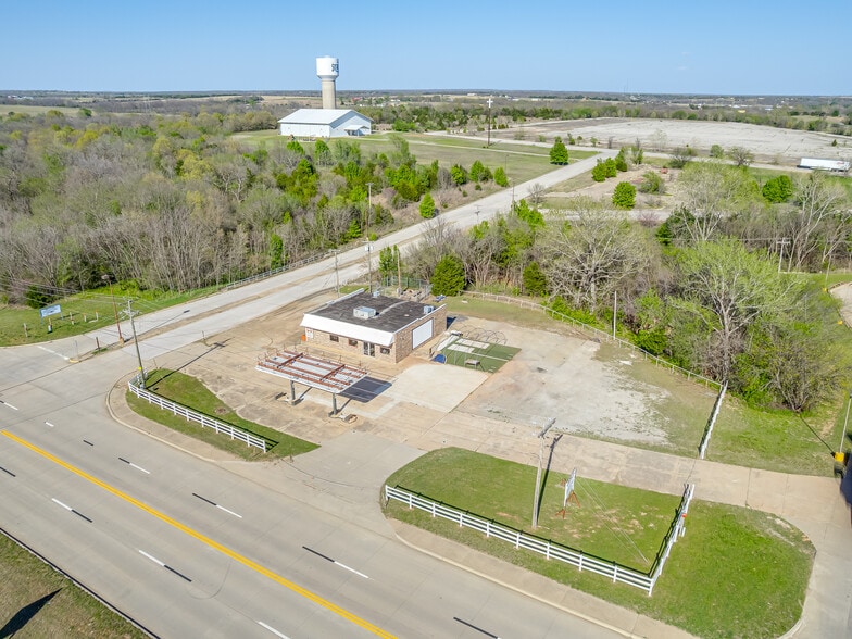 1221 N 8th Ave, Stroud, OK for sale - Building Photo - Image 1 of 31
