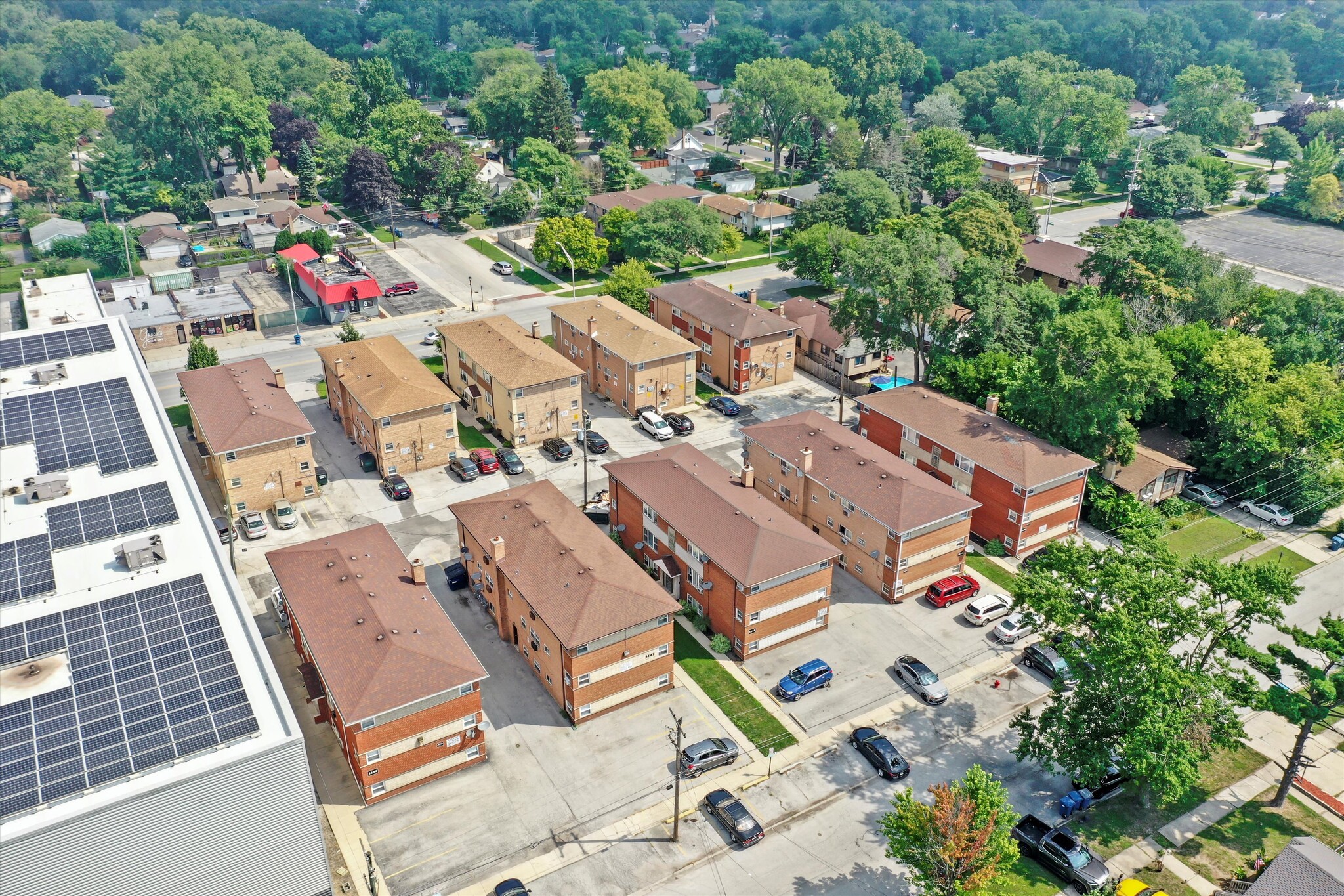 147th Flats Apartments portfolio of 6 properties for sale on LoopNet.ca Aerial- Image 1 of 11