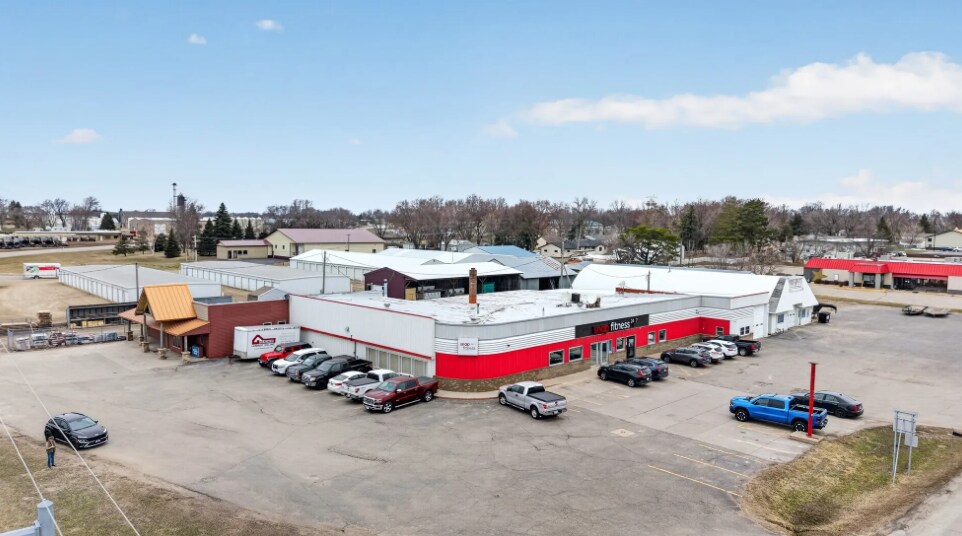1190 Main St S, Sauk Centre, MN for sale Primary Photo- Image 1 of 17