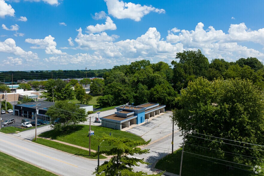 3800 Adie Rd, Saint Ann, MO à vendre - Aérien - Image 2 de 6