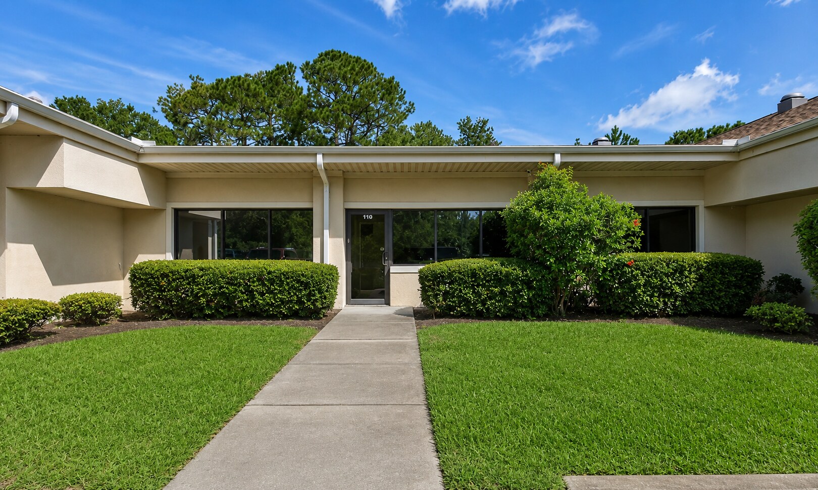 325 N Williamson Blvd, Daytona Beach, FL for lease Building Photo- Image 1 of 7