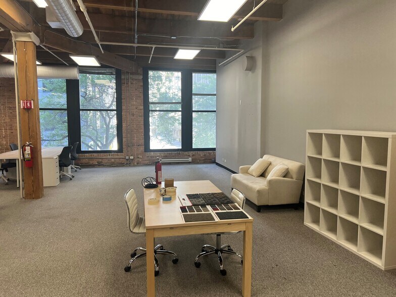 216 S Jefferson St, Chicago, IL à vendre - Photo intérieure - Image 2 de 7