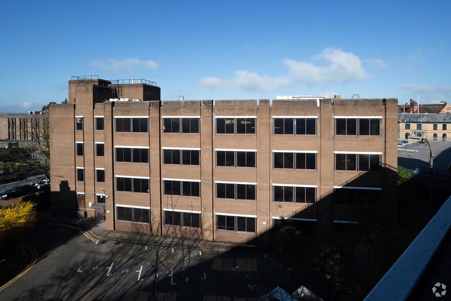 11-12 Crescent Rd, Tunbridge Wells à louer - Photo du bâtiment - Image 2 de 14