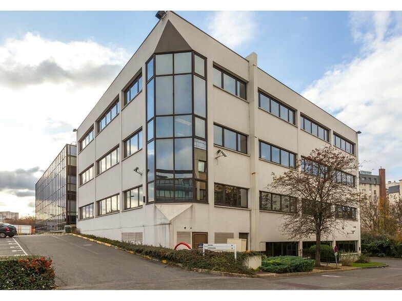 79 Rue Pierre Sémard, Châtillon à louer - Photo du bâtiment - Image 1 de 1