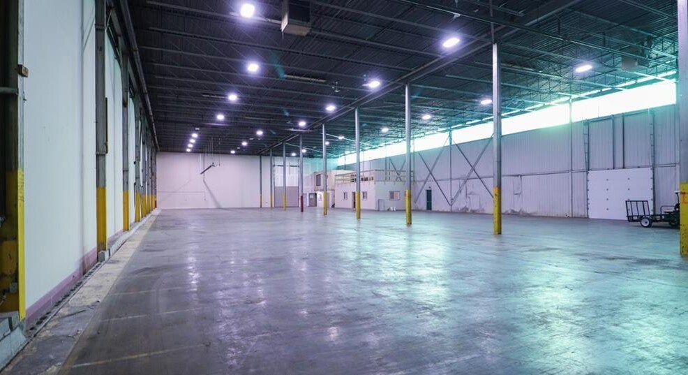 5900 Thorold Stone Rd, Niagara Falls, ON à vendre Photo intérieure- Image 1 de 1