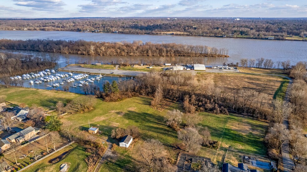 4002 Utica Pike, Jeffersonville, IN à vendre - Photo du bâtiment - Image 3 de 5