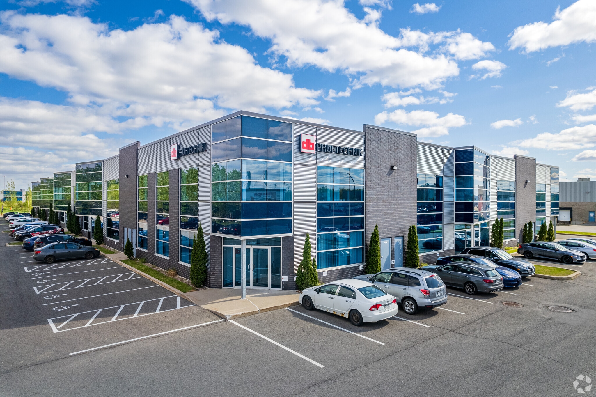 4400-4424 Louis-B.-Mayer, Laval, QC for sale Primary Photo- Image 1 of 8