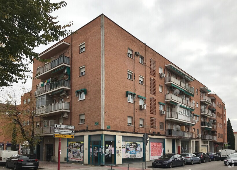 Immeuble residentiel dans Coslada, Madrid à vendre - Photo du bâtiment - Image 2 de 3