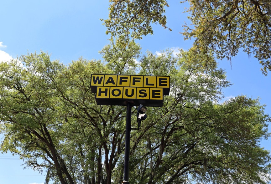 11230 Martin Luther King Blvd, Seffner, FL for lease - Building Photo - Image 2 of 9