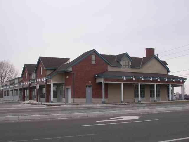 6899 14th Ave, Markham, ON à louer - Photo du bâtiment - Image 2 de 8
