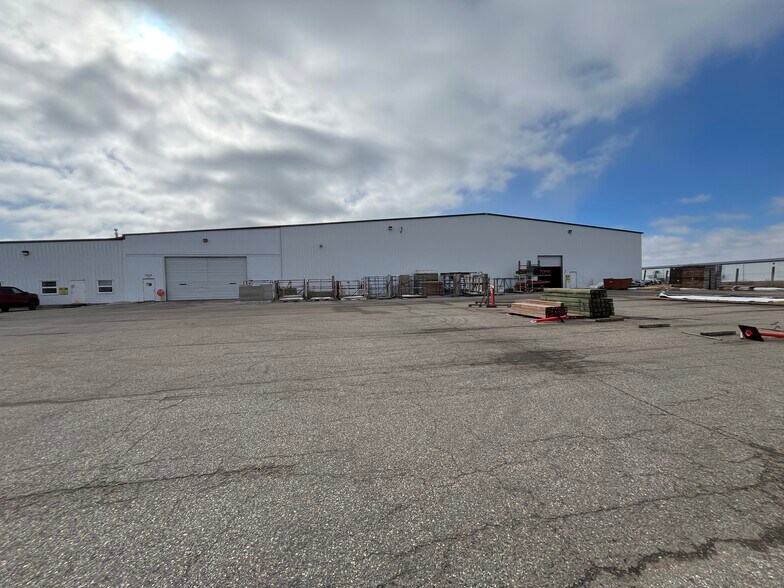 Infill Industrial Site- Fargo portefeuille de 3 propriétés à vendre sur LoopNet.ca - Photo du bâtiment - Image 2 de 23