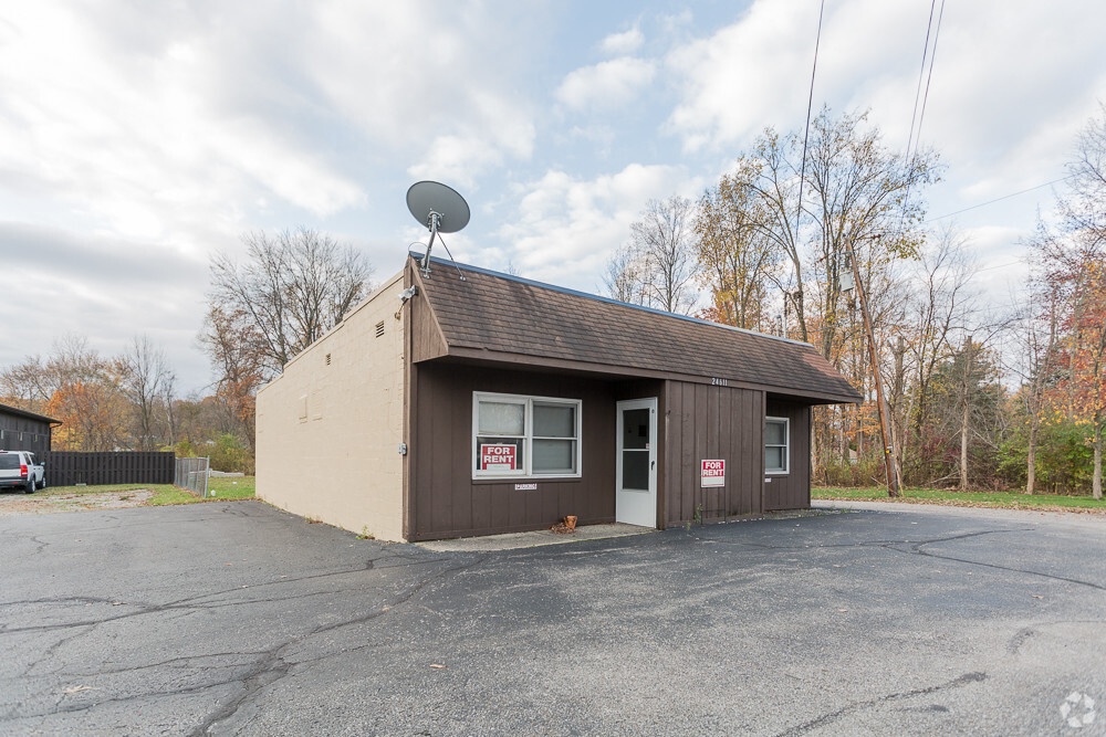 24611 Royalton Rd, Columbia Station, OH à vendre Photo principale- Image 1 de 1