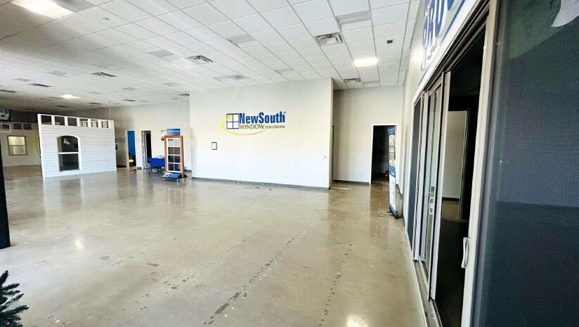 1002 N Central Expy, Richardson, TX for lease Interior Photo- Image 1 of 2