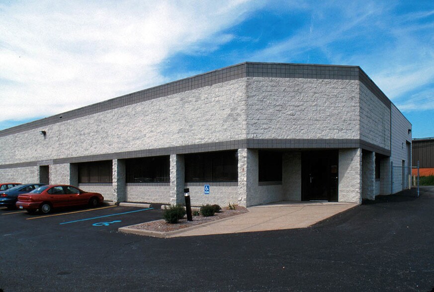 1871 Woodslee Dr, Troy, MI à vendre - Autre - Image 2 de 4