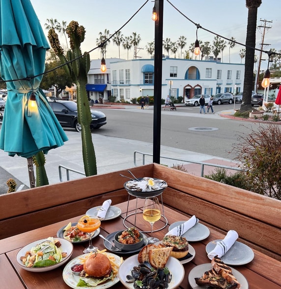 2255-2259 Avenida De La Playa, La Jolla, CA for lease - Building Photo - Image 2 of 22