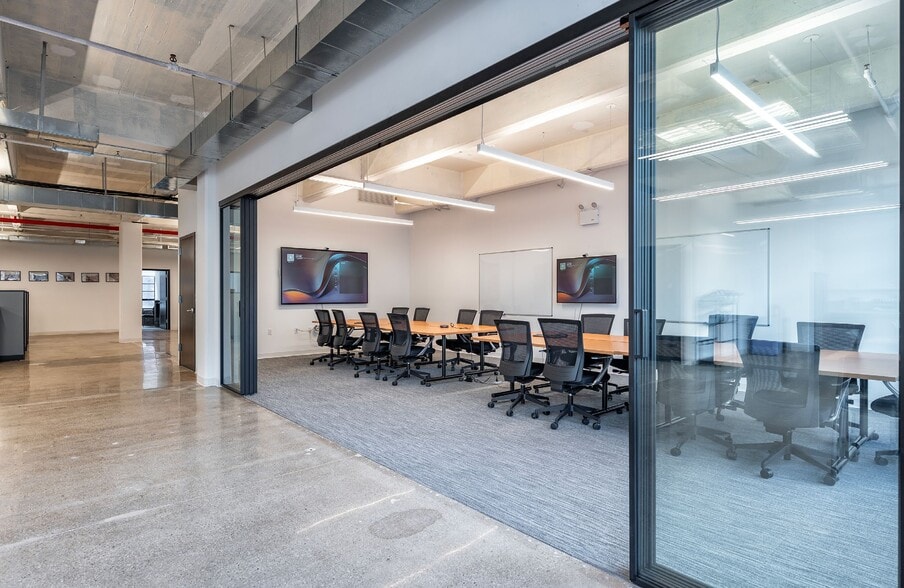 21-01 51st Ave, Long Island City, NY for sale - Interior Photo - Image 3 of 6