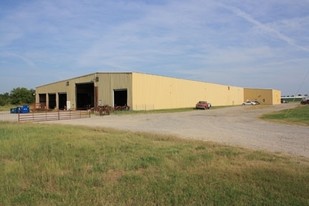 2101 S East Ave, Cushing OK - Entrepôt