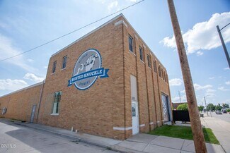 Plus de détails pour 213 11th St W, Williston, ND - Commerce de détail à vendre