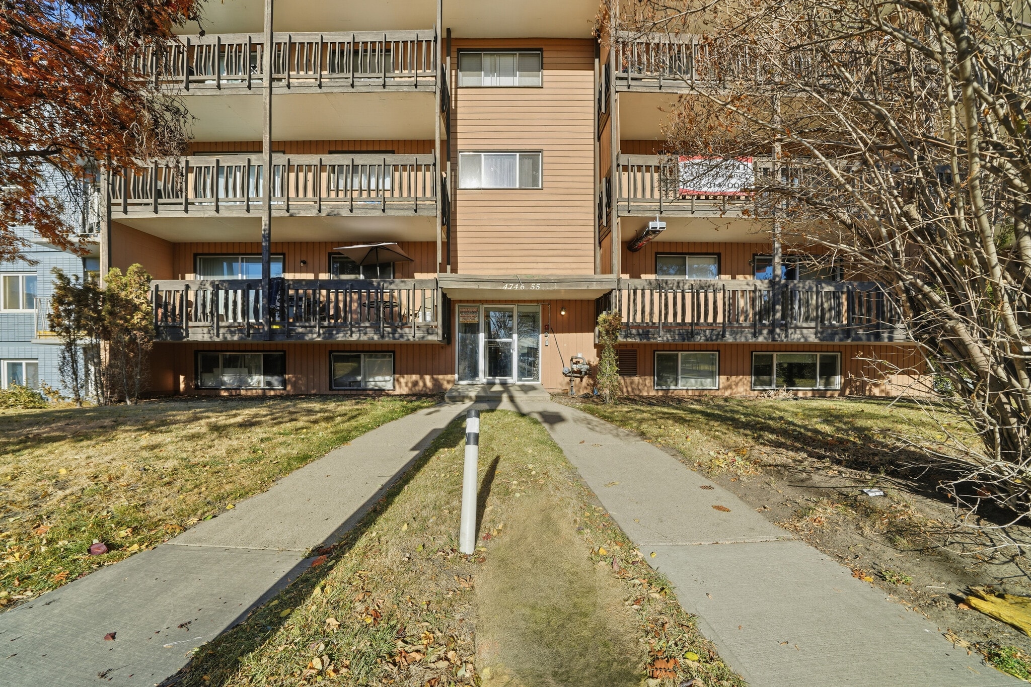 4746 55 St, Red Deer, AB for sale Primary Photo- Image 1 of 20