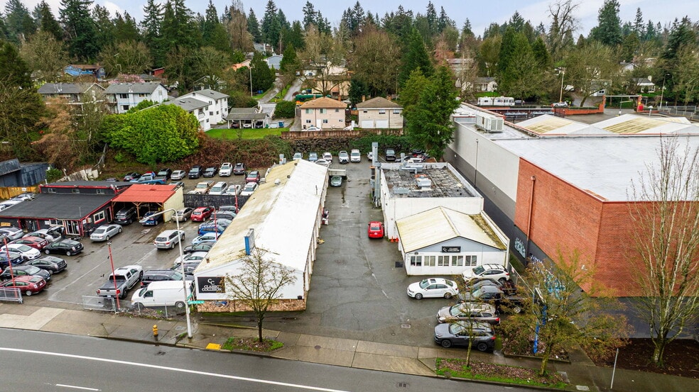 13036 Lake City Way NE, Seattle, WA for sale - Building Photo - Image 2 of 15