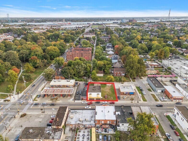 4435 W Vernor Hwy, Detroit, MI à vendre - Photo du bâtiment - Image 3 de 5