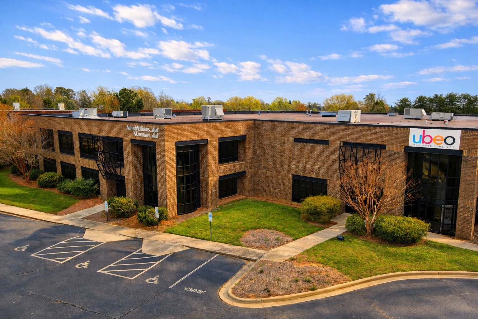 8007 National Service Rd, Colfax, NC à louer Photo principale- Image 1 de 3