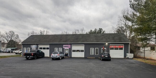 Plus de détails pour 490 Crowell Ln, Lynchburg, VA - Industriel à louer