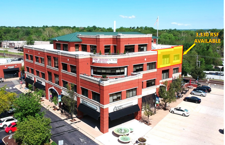 20 Allen Ave, Webster Groves, MO à louer - Photo du bâtiment - Image 2 de 21