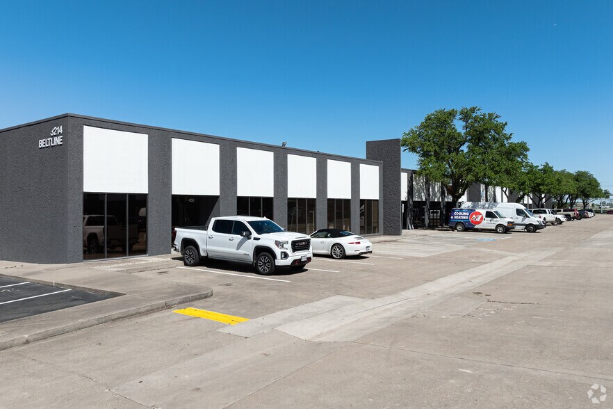 3212-3214 Belt Line Rd, Farmers Branch, TX à louer - Photo du bâtiment - Image 1 de 23