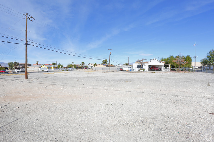 Cheyenne Ave, North Las Vegas, NV à vendre - Photo principale - Image 1 de 1