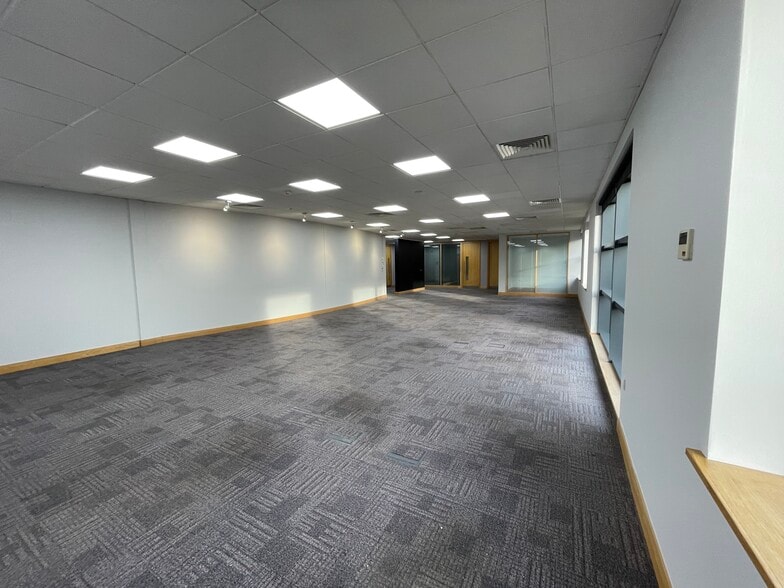 4 Ferrymuir, South Queensferry for lease - Building Photo - Image 2 of 7