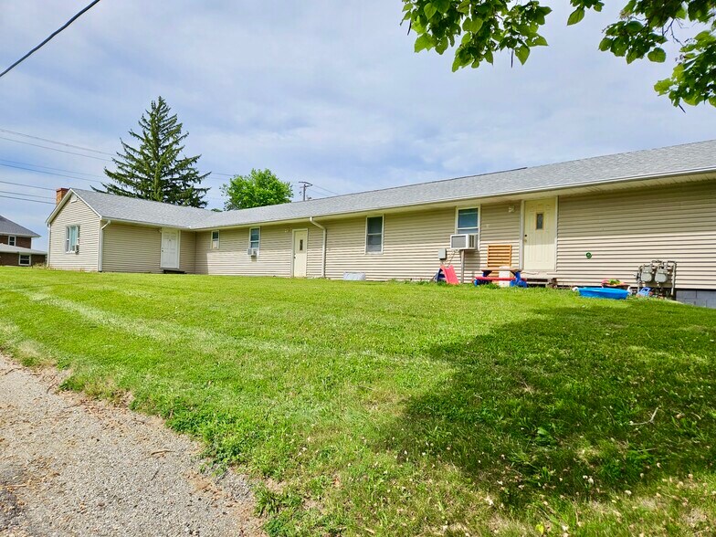 601-605 W Orchard St, Macomb, IL à vendre - Photo du bâtiment - Image 2 de 11