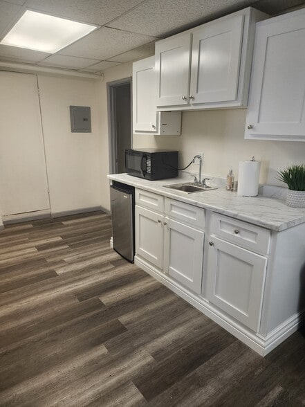 530 E 11th St, Douglas, AZ à louer - Photo intérieure - Image 3 de 4