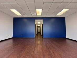360 24th Ave NW, Norman, OK for lease Interior Photo- Image 2 of 7